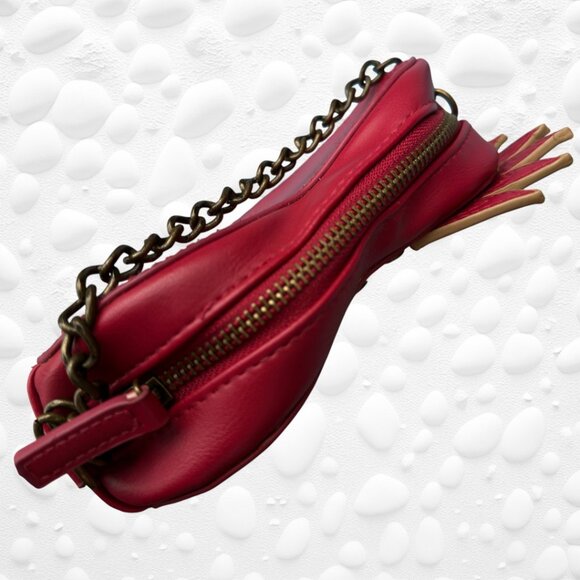 🏰 Disney "Descendants" Evie Heart Purse – Rare & Regal - Picture 5 of 9